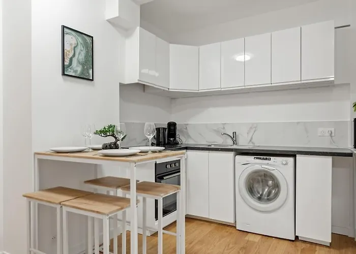 Perfect Emplacement - Metro 1 Min - Tour Eiffel 10min - Netflix *